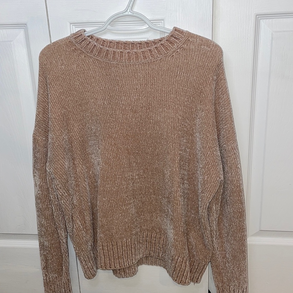 light pink sweater from forever 21